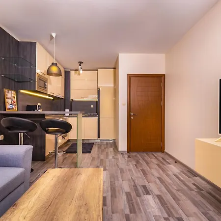Modern And Cozy 1bd In The Centre Of By Flat Mаnager Apartment